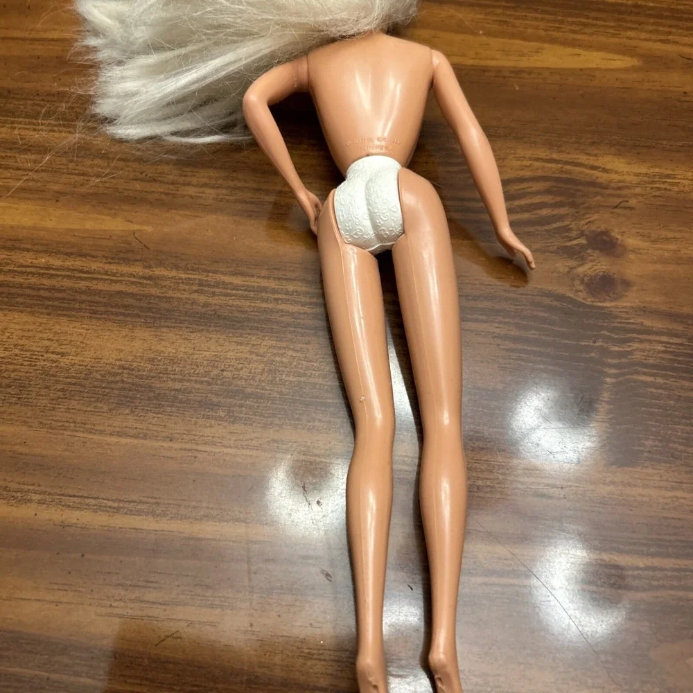 Barbie‎ 1976 Blonde White Hair Bangs